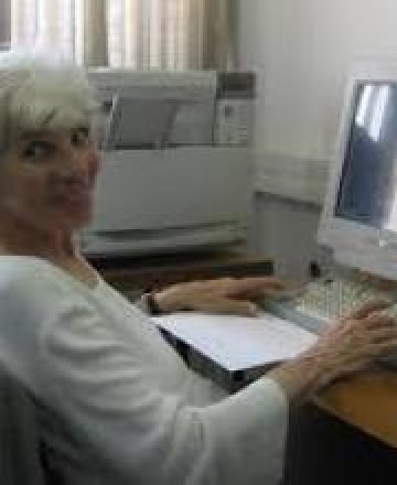 Dr. Tova Feldmann